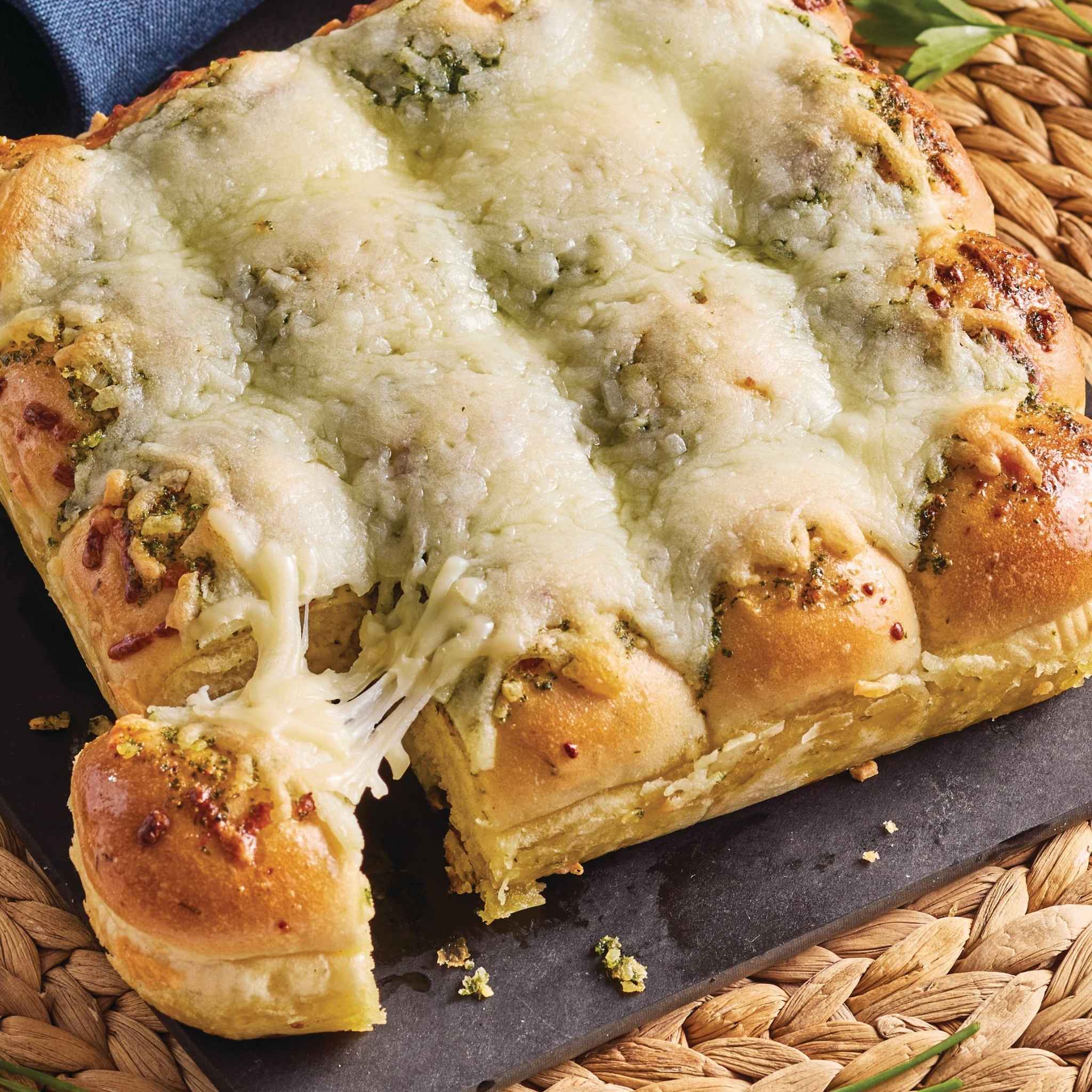 Cheesy Garlic Pull-apart Bread