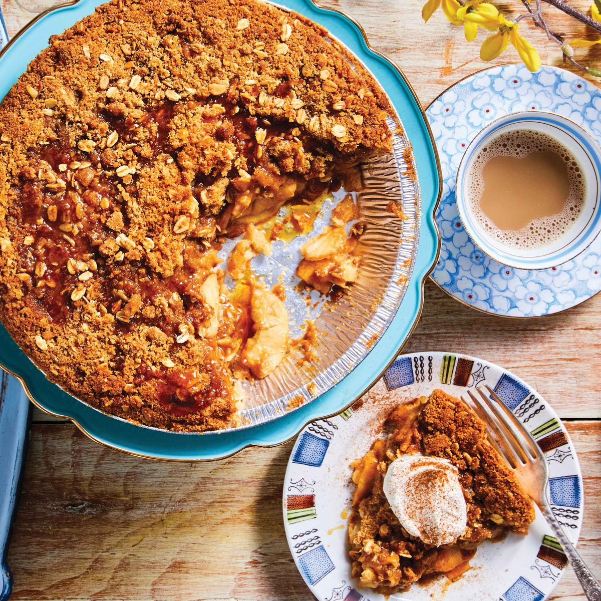 Homestyle Apple Crumble Pie